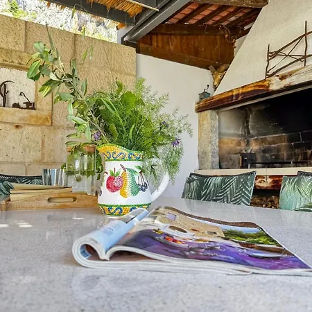 Gemuetliches Ferienhaus Mit Beheiztem Pool In Ruhiger Lage Oberhalb Casa de Férias