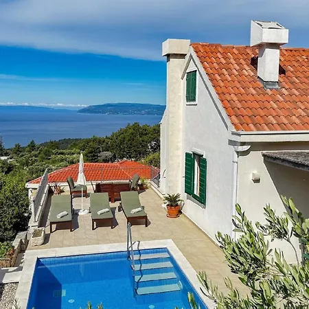 Casa de Férias Gemuetliches Ferienhaus Mit Beheiztem Pool In Ruhiger Lage Oberhalb Makarska