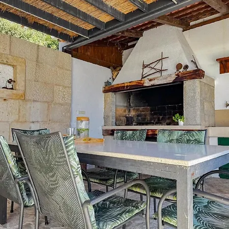 Gemuetliches Ferienhaus Mit Beheiztem Pool In Ruhiger Lage Oberhalb Casa de Férias *