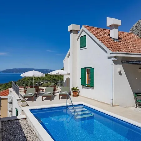 Casa de Férias Gemuetliches Ferienhaus Mit Beheiztem Pool In Ruhiger Lage Oberhalb *